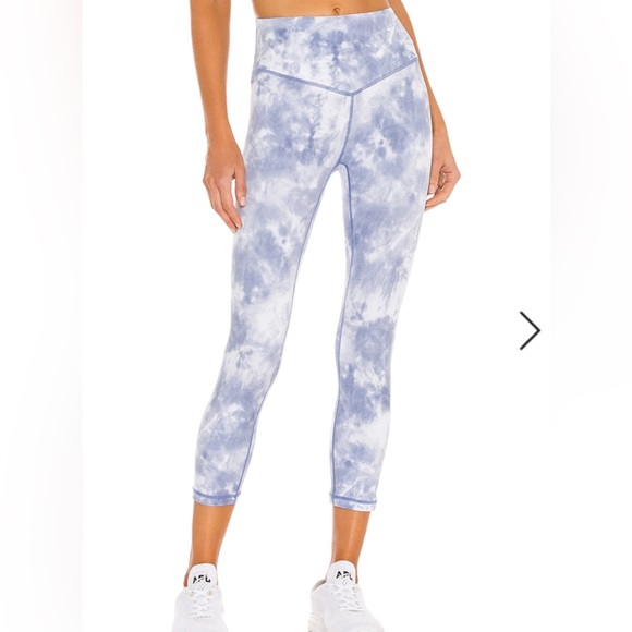 L’URV Solar Mist 3/4 Legging in Sky, XS - Picture 1 of 5